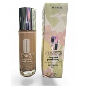 Clinique Beyond Perfecting Foundation + Concealer - WN 01 FLAX - Full Size 1 oz